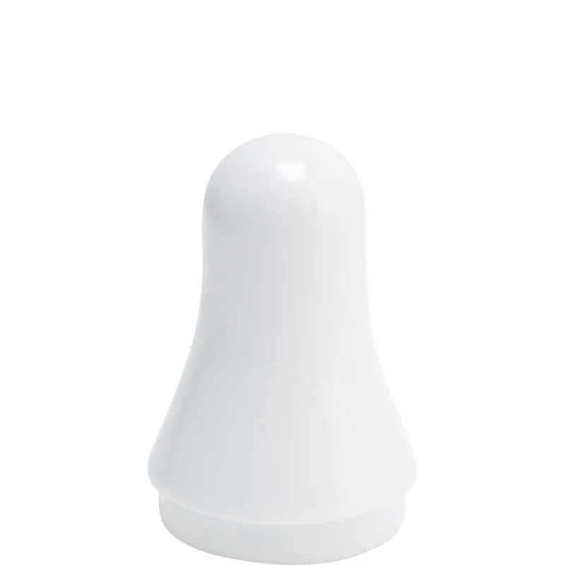 Weißes, glattes Küchenutensil in Form eines Glocken- oder Kegels, mit einer runden Oberseite und einer deutlich breiteren Basis. Der Gegenstand hat eine glänzende Oberfläche und steht auf einer flachen Unterlage. Er könnte als Gewürzbehälter oder ein ähnliches Hilfsmittel verwendet werden.