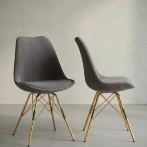 Frontalansicht des ergonomischen Esszimmerstuhls in Anthrazit mit geschwungener Sitzschale und goldenen Beinen vor einem weißen Hintergrund._#sku_SAFWL7.140#