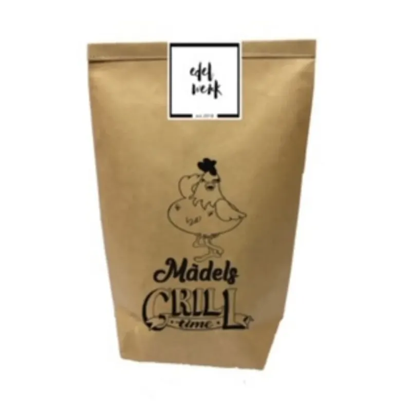 Braune Wundertüte mit einem schwarzen Aufdruck von einem Huhn und der Schrift "Mädels Grill Time"